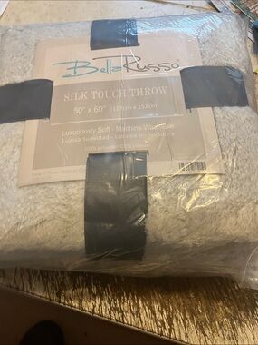 Bella Russo Silk Touch Throw Blanket in Light Gray